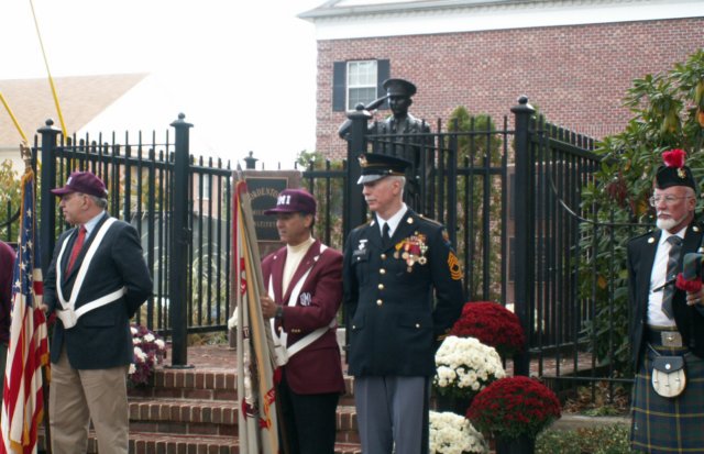 colorguardatstatuesite.jpg