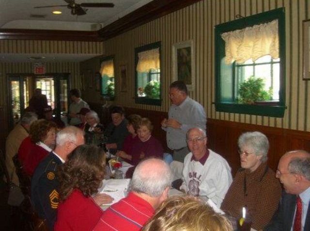 luncheonatthefarnsworthhouse.jpg